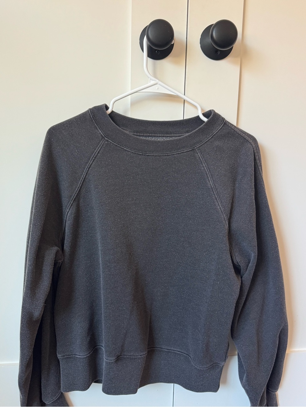 Abercrombie SoftAF Essential Crew Sweatshirt Garment Dyed Charcoal